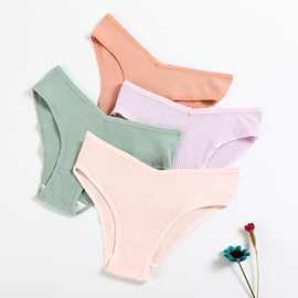 新款V型女士纯棉透气三角裤欧美纯色低腰提臀透气双层档少女内裤