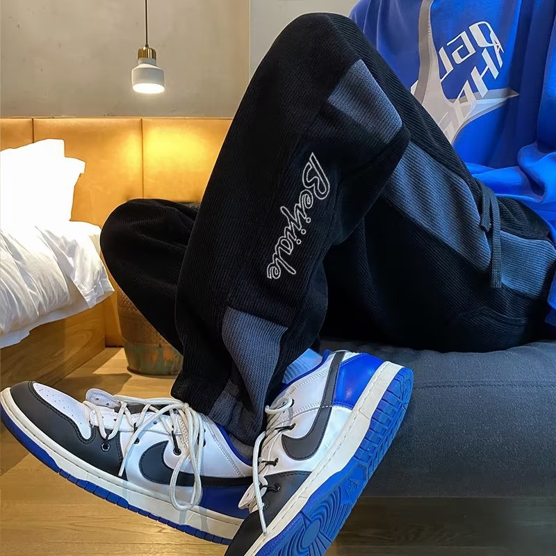 2024 modelos calientes de gran tamaño oferta especial de otoño e invierno más chaleco de parche de doble cara de terciopelo pantalones casuales para hombres más base de terciopelo