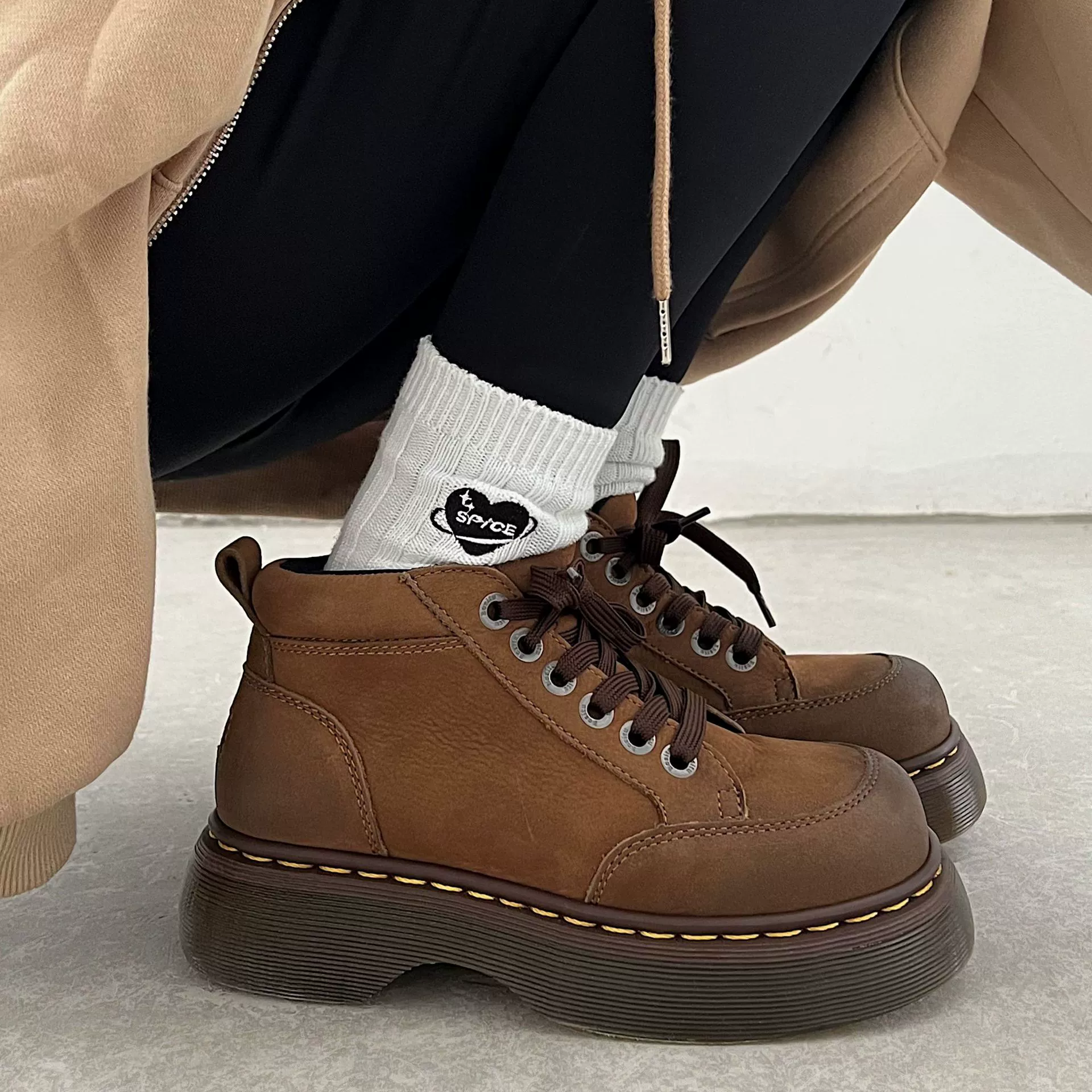 Британские американские короткие ботинки Martin сапоги для женщин 2022 новые ns прилив короткие ботинки осенние толстые подошвы ревень сапоги