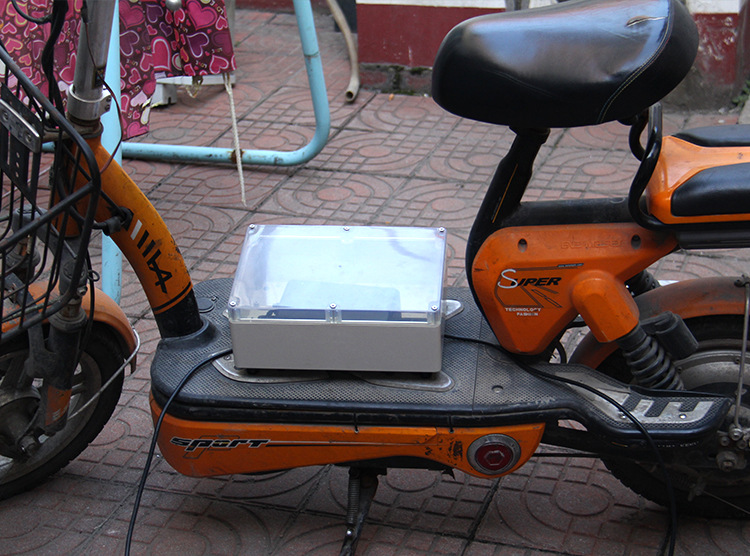 电动电瓶车充电器防雨盒户外保护罩带锁室外插排插座防水盒防盗电