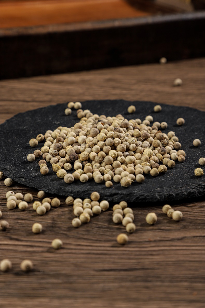 White Peppercorns Bai Hu Jiao 500g Dried Hainan Whole Pepper Grains for Cooking Marinades and Herbal Tea overview