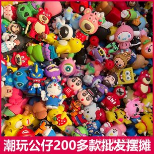 Explosions pvc net red tide play doll stall wholesale running volume stall three-dimensional doll cute cartoon hand-made toys