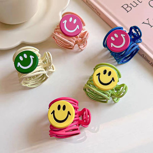 �¿��ɫ��Ͱ�Ů���ɐ�ЦĘץ�A�ļ��ǹ�ɫ���Rβ�����^�̶��l�A