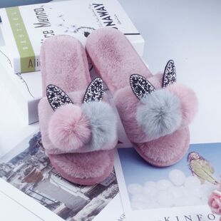 ��ЬŮ�ﶬ����ë����һ��ë�q�⴩ƽ�׌W�����˾W�t��Ů�L