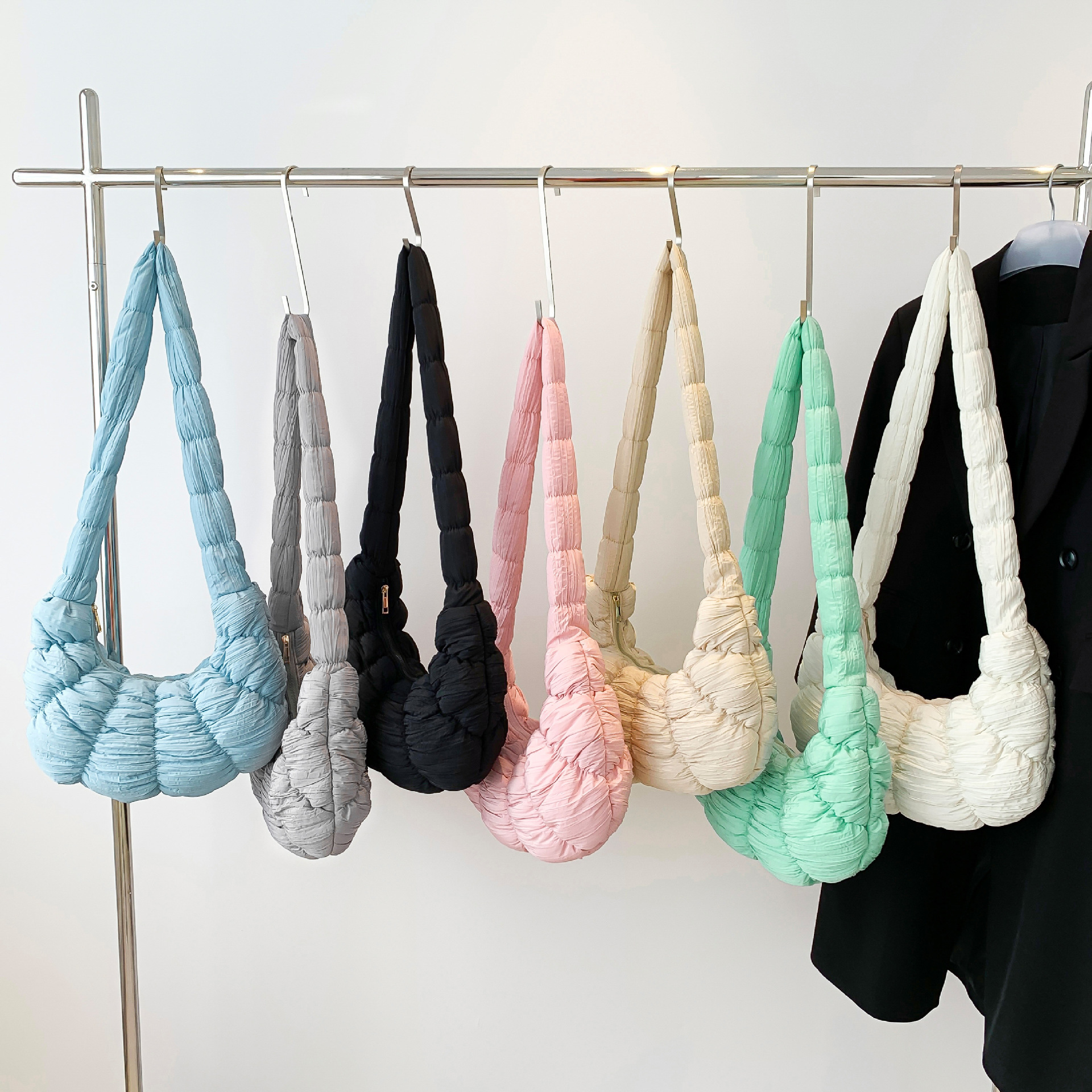 Women's Bags new croissant cloud bag pleated one shoulder crossbody sponge light versatile casual fashion dumpling women's bag_ipsvogv.com