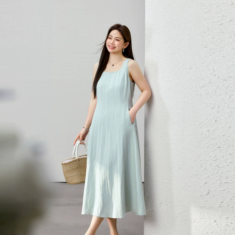 [Высококачественное французское платье в стиле Хепберн с квадратным вырезом] Тонкая и красивая женская одежда больших размеров, толстая мм, 2025, летний новый стиль