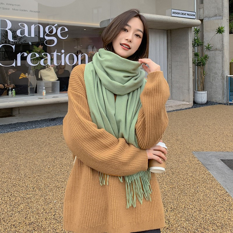 マフラーの女性の冬の新型ウールはカシミヤのマフラーの純色に似せています。|undefined