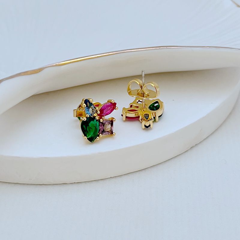 Pendientes de botón con circonita y perla para mujer elegantes_voghion.com