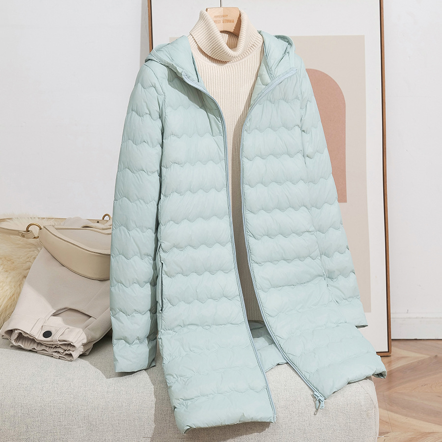 2025 otoño y invierno nueva moda encapuchada onda media y larga chaqueta de pluma ligera y delgada chaqueta con cremallera de mujer caliente marea