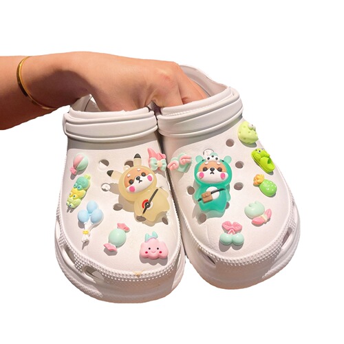 Diy Glitter Bear Translucent LED Hole Shoes Hook Pencil Shin-chan with Light Hole Shoes Flower Cream Color Accessory