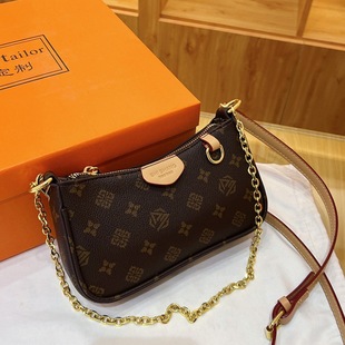 High-End Texture Handbag Armpit 2025 New Mahjong Bag Elegant Fashion Retro Contrasting Color Single Shoulder Crossbody Bag