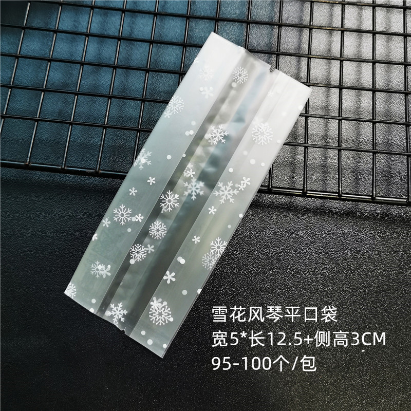 Cerca de 100 grandes pasteles de piña copo de nieve