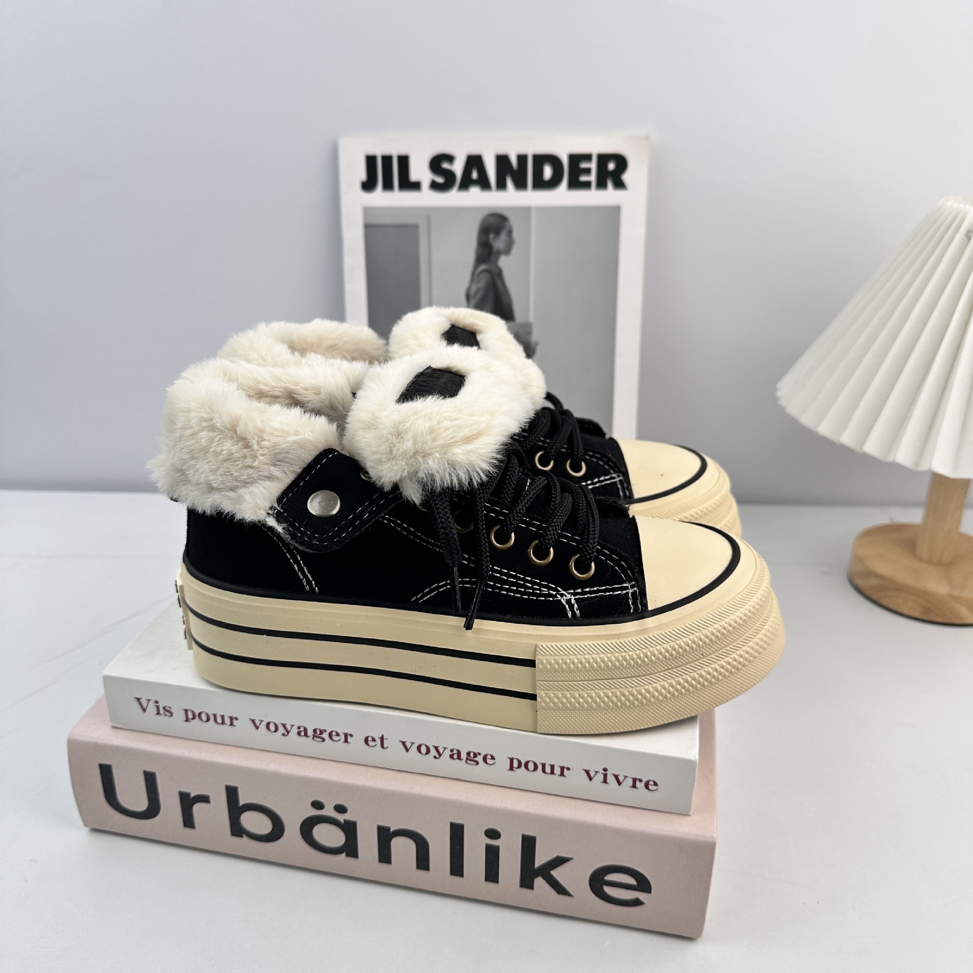 Estudiantes de invierno de Yuanbo coreanos zapatos de lona de terciopelo versátiles para mujeres 2025 nuevos zapatos de terciopelo Harajuku de fondo grueso image 9