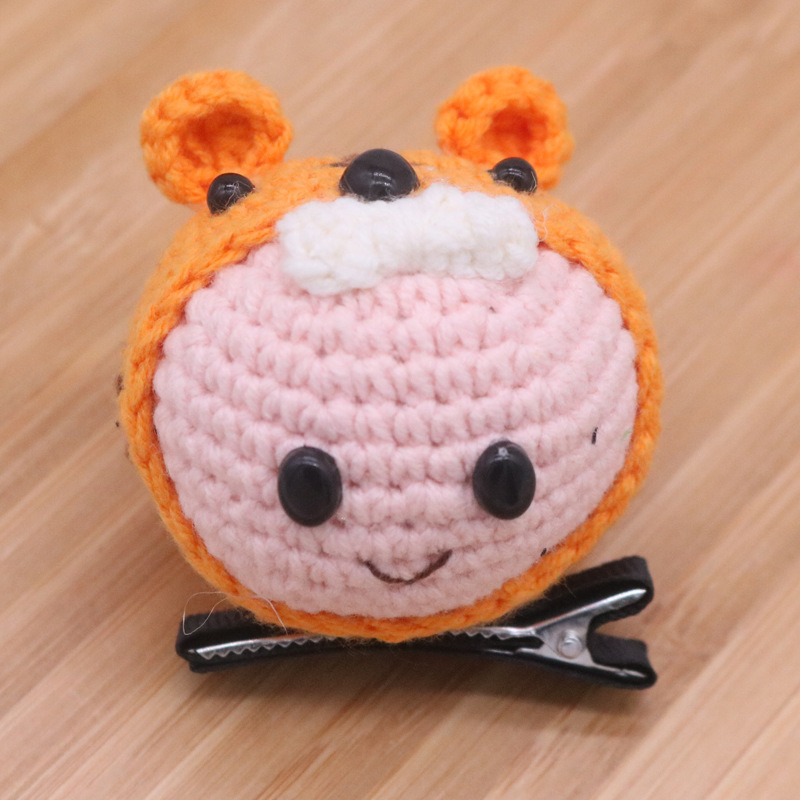 Bring a hat tiger hair clip