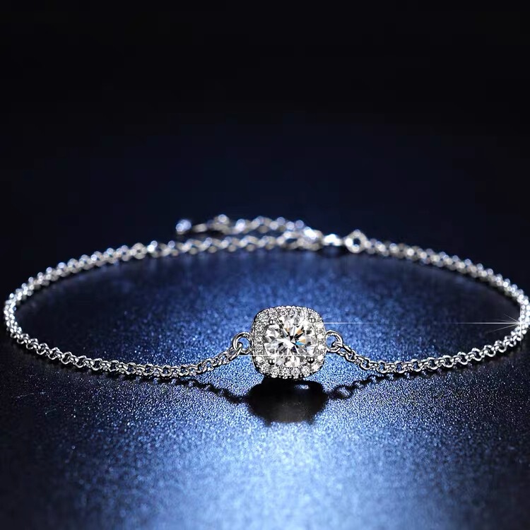 Tiktok and Kuaishou Hot-Selling Bracelet with One Carat Moissanite Stone, Simple Series of Jewelry Featuring a Starry Design, Live-Streamed Jewelry