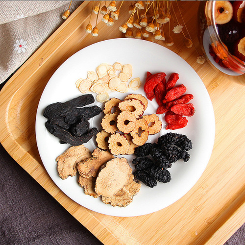 Ginseng Polygonatum Five Treasures Tea Men's Eight Treasures Tea Ginseng Qi Tea Macho Man Health Combination Golden Gun Substitute Tea 150g Box