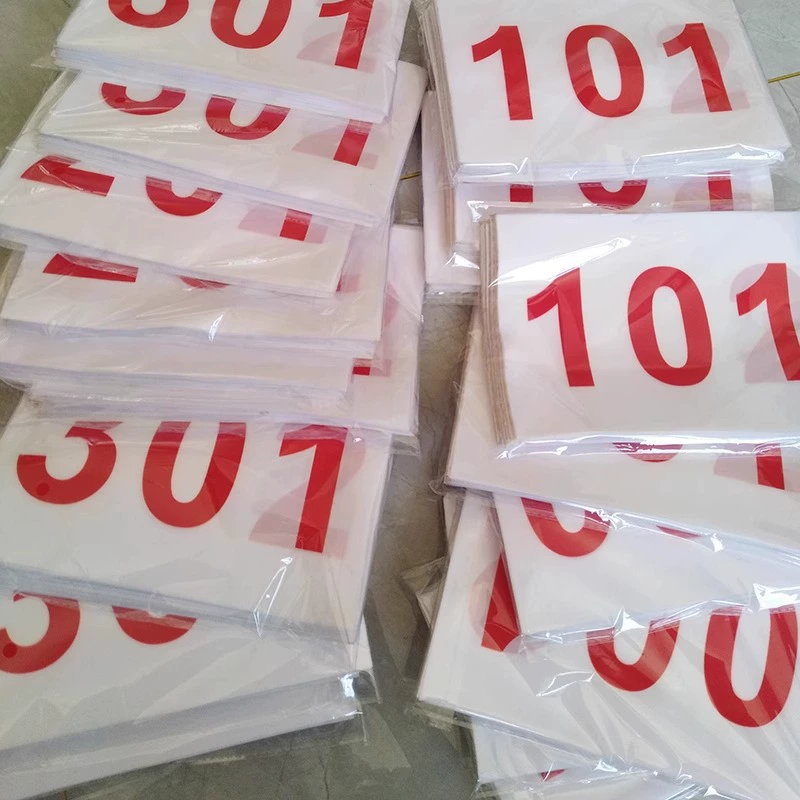 Игровая номерная ткань Сделка весной для школьных соревнований по легкой атлетике