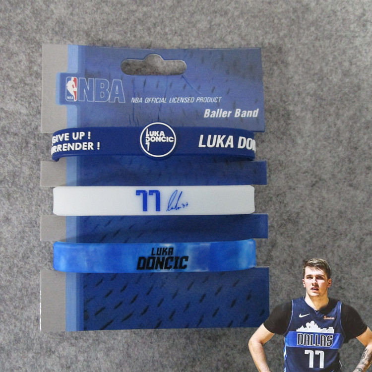 Estrella de baloncesto Kobe James Owen Currillos firma ajustable pulsera mixta blanca de tres piezas para fanáticos