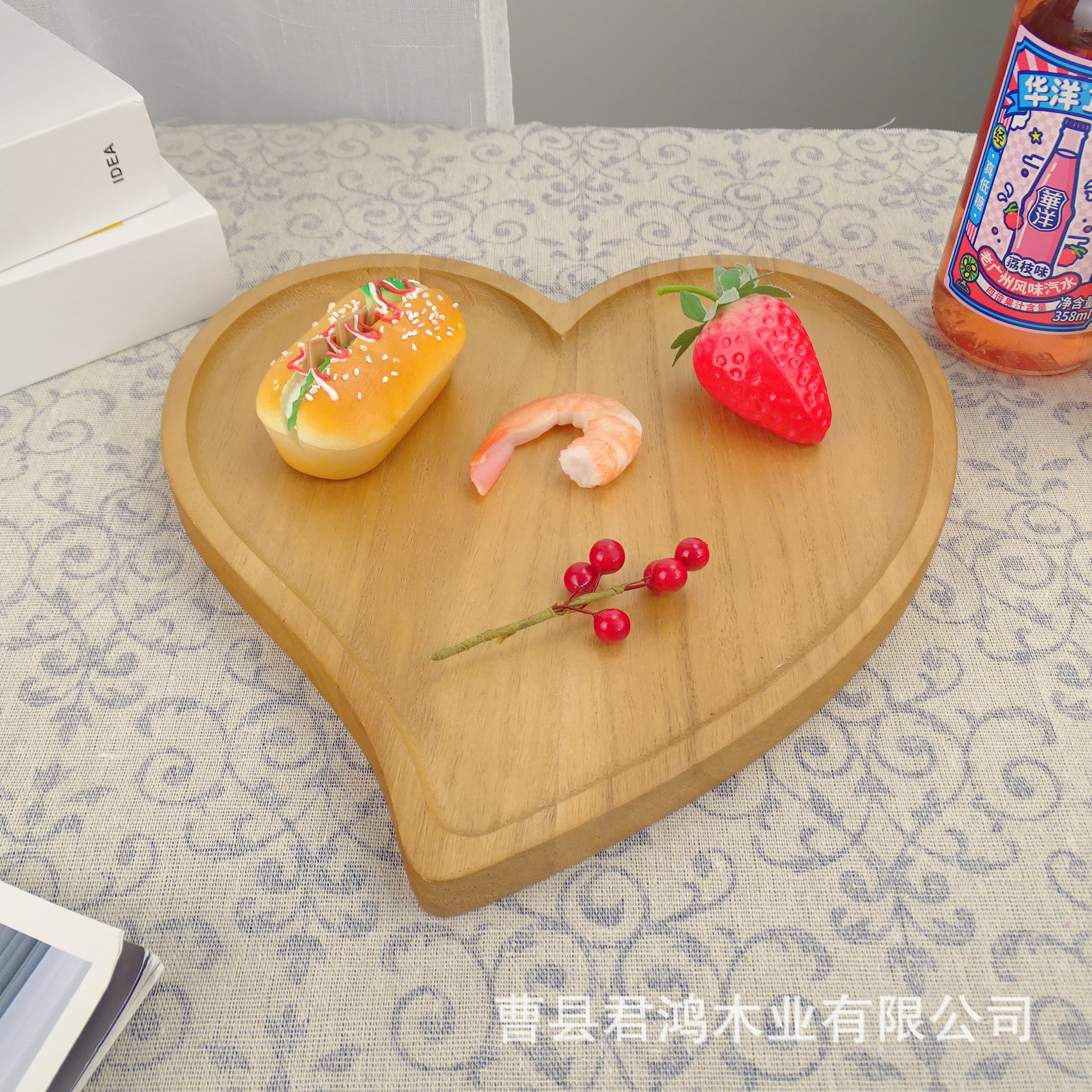 Factory wholesale wooden tray creative love fruit plate heart-shaped universal Kitchen restaurant coffee plate snack plate