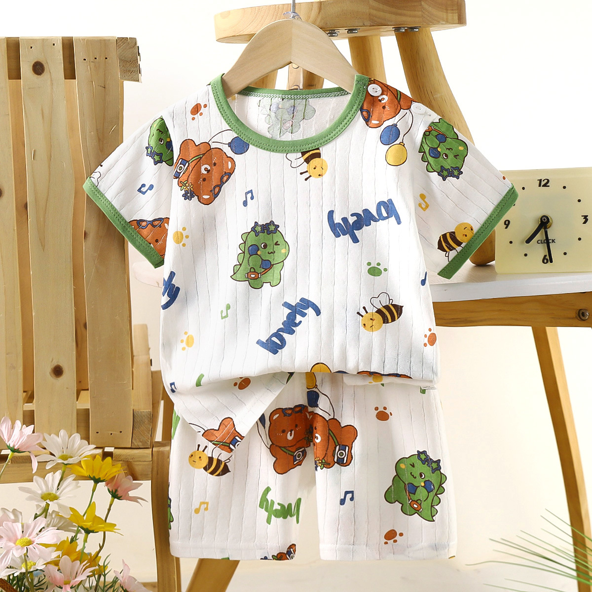 Nuevo traje de bebé de verano de dos piezas de manga corta de algodón para niños, pantalones cortos para bebés, ropa de casa delgada de dibujos animados