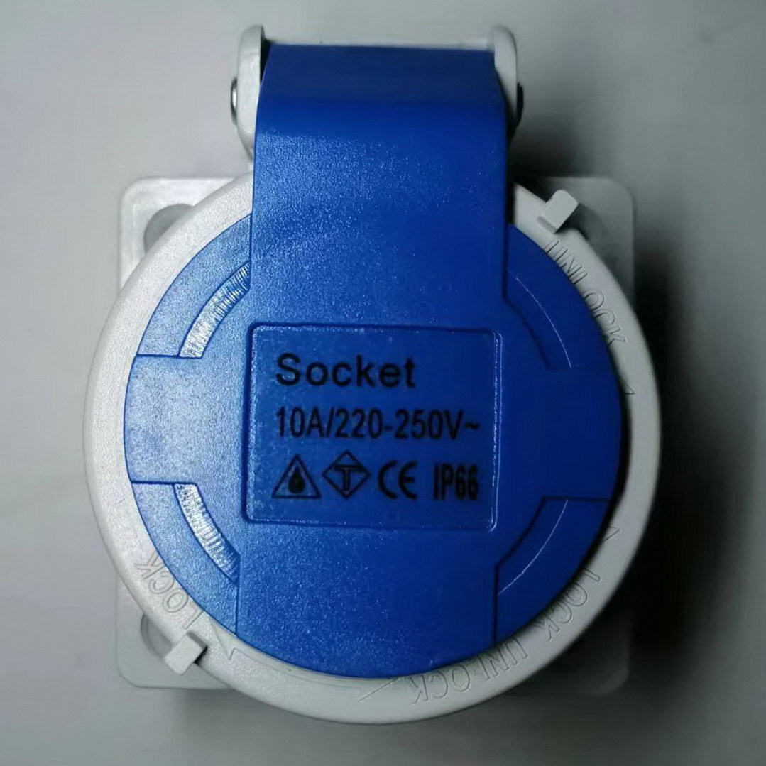 IP66国标五孔防水插座 2+3孔10A 民用充电插座 防水防尘工业插座