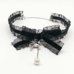 Dark ruffled neck jewelry choker choker clavicle chain