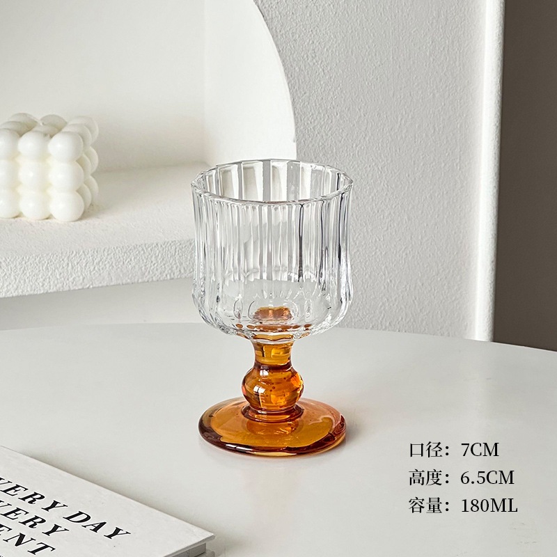 커피 스틱 중세 와인 잔