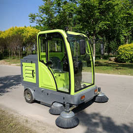 小区清扫车天津驾驶式清扫车小型道路清扫车工作视频驾驶式扫地机