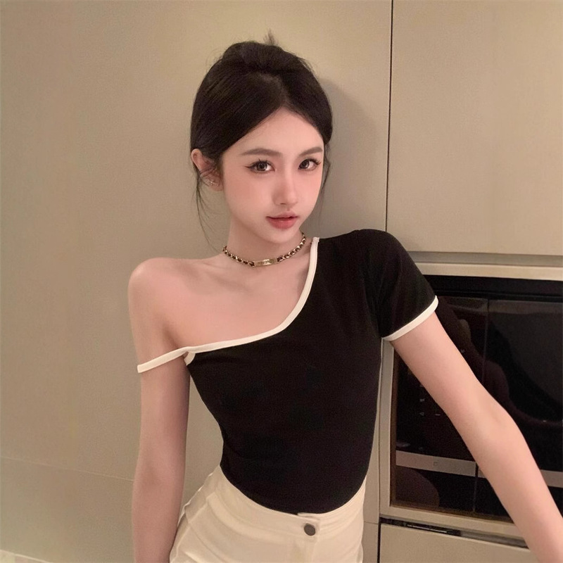 Black Spicy Girl Style Spaghetti Strap Half-Sleeve T-Shirt for Women, 2026 Summer Unique Design, Slim Fit, Backless Short Top Black Spicy Girl Style Spaghetti Strap Half-Sleeve T-Shirt for Women, 2026 Summer Unique Design, Slim Fit, Backless Short Top