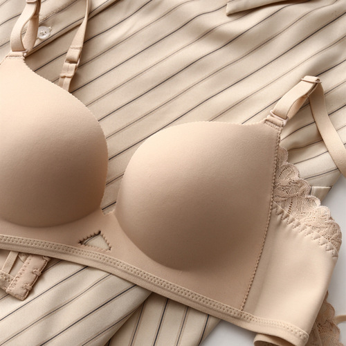 Original high-quality 5303 Japanese light kapok small breast push-up thin underwear women's seamless beautiful back bra