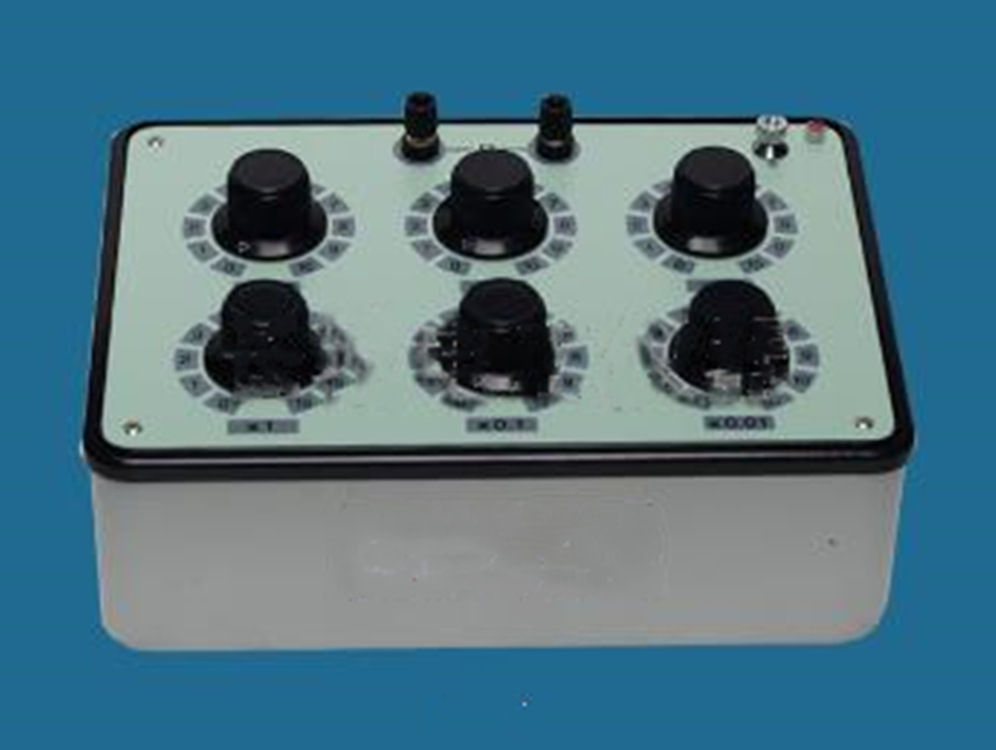 直流电阻箱/直流多值电阻器 型号 FXY1-ZX2 库号 M197267