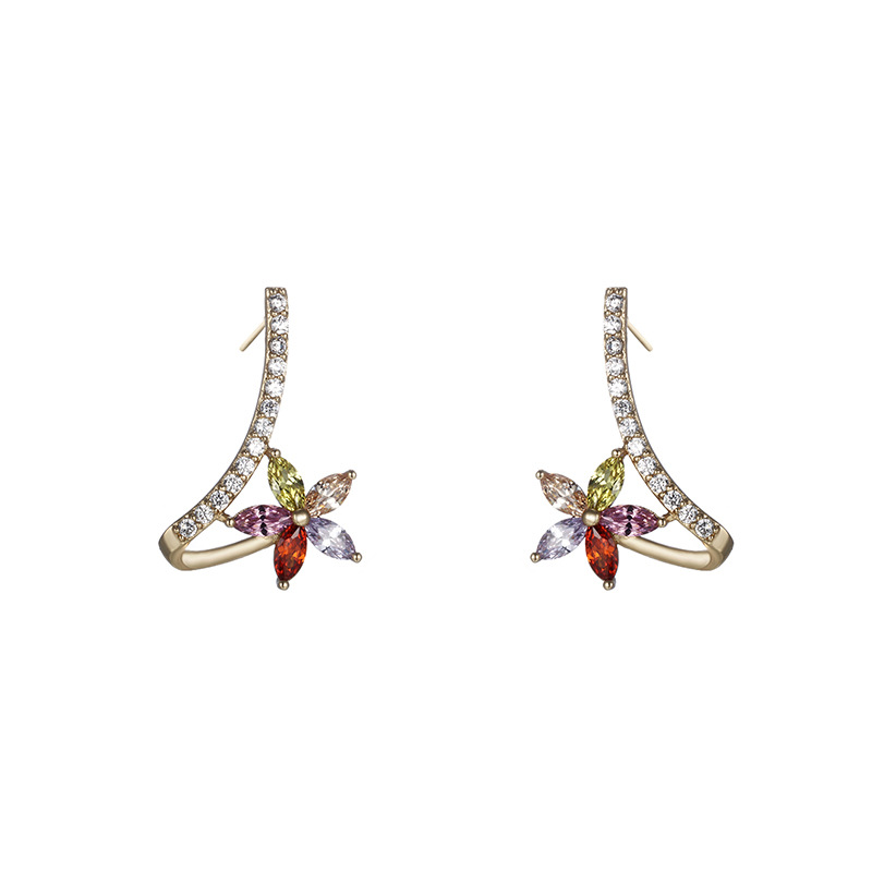 Xuping aleación de cobre otoño y invierno Zircon artificial pernos de orejas de flores nicho sensación de lujo ligero aretes de flores para mujeres
