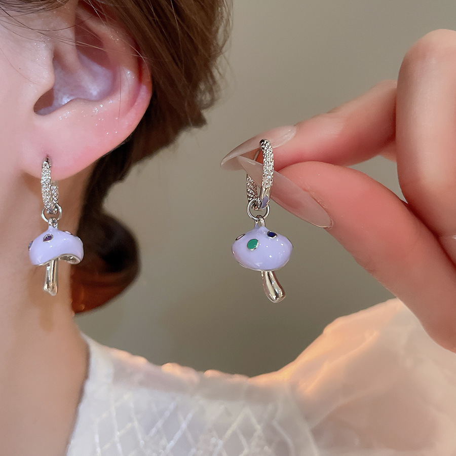 Pendientes de flores de color dopamina de verano Pendientes de todo fósforo de nicho fresco Pendientes de lujo de alta gama de moda al por mayor