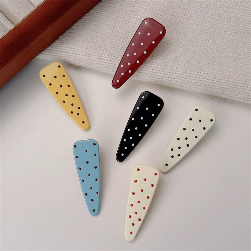 Редкие/классические? Let's translate faithfully: "Retro brand hairpins, universal bangs, atmospheric hairgrip, french style, bright catchy style, high-quality style"
