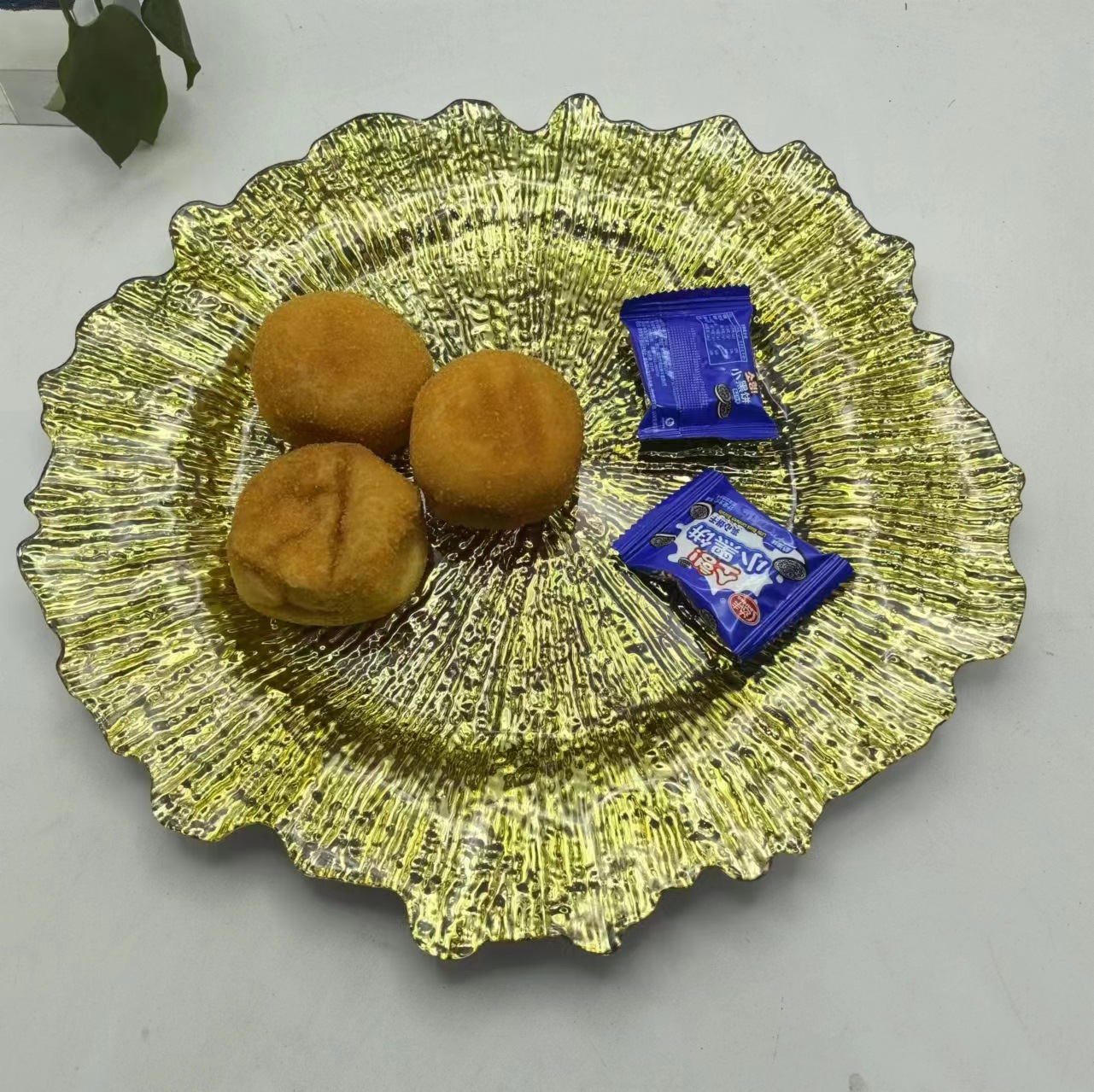 Material PET bandeja de fruta alta sensación sala de estar metal ligero lujo bandeja de decoración de platos de encaje dulces bandeja de bocadillos