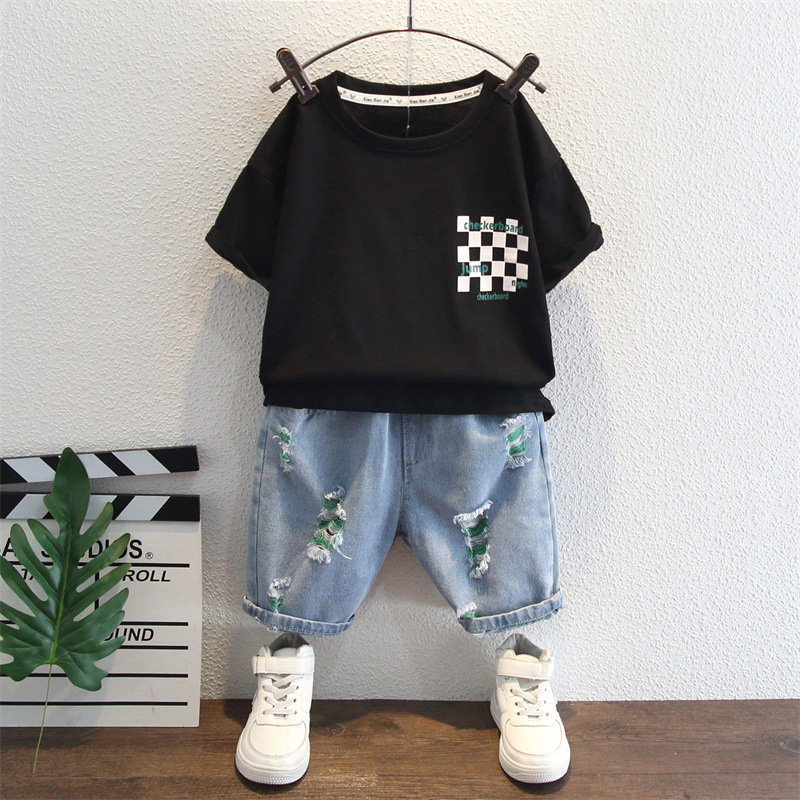 8017 Traje de verano para niños 25 nuevos tesoros para niños ropa extranjera ropa de verano para niños de moda ropa para niños de manga corta fresca y atractiva