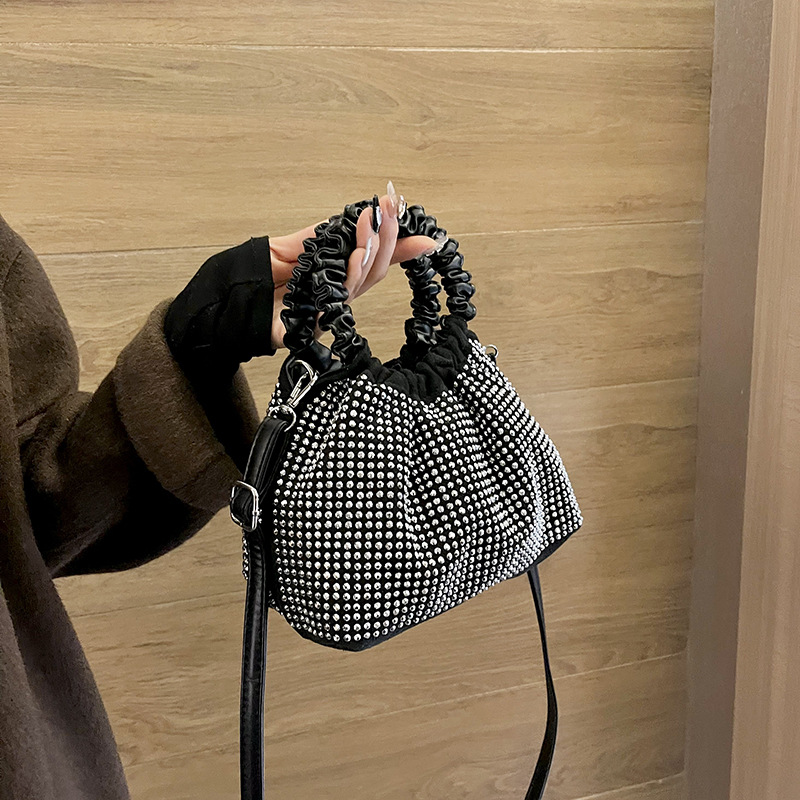 2023 New Diamond Bag Women's Handbag Fashion Trend Compatible Shoulder Bag Factory Direct Supply Diamond Accents Crossbody Bag