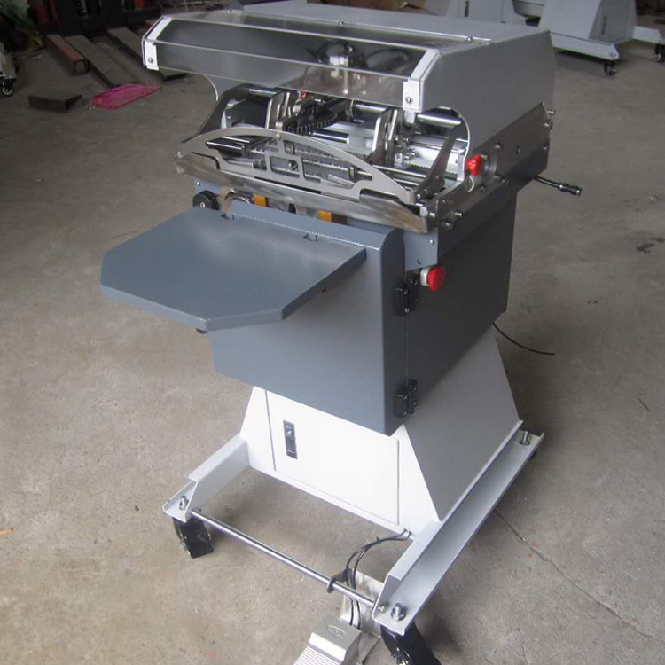 máquina de sellado automático para la fabricación de pan, máquina de fijación de bolsas de caramelo, máquina de fijación de flores plegables en forma de ventilador, máquina de fijación de flores de pan