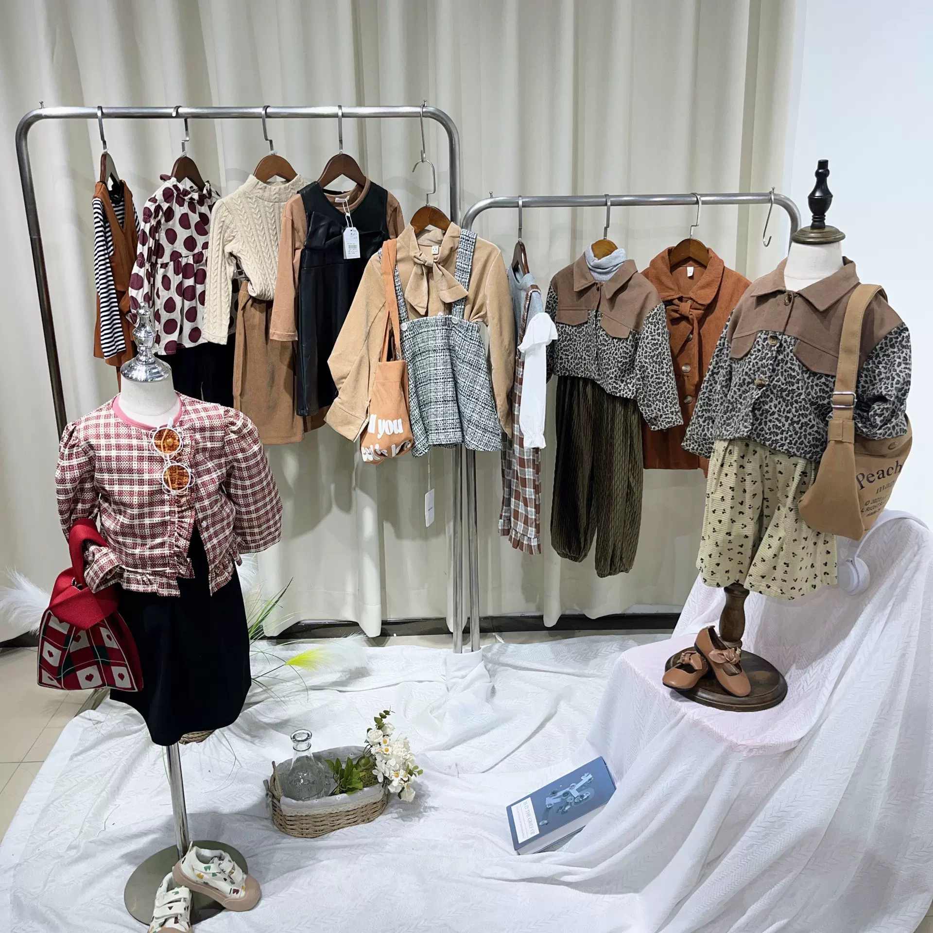 2025杂款吧拉巴啦童装混批尾款清货 裙子T恤童装工厂一手货源批发