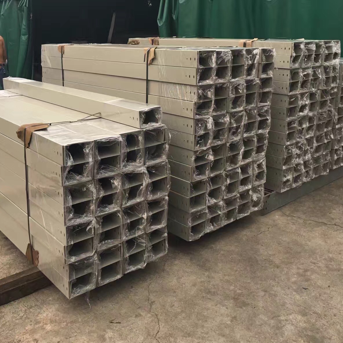 防火槽式桥架 防水喷涂桥架 金属防火桥架 广东厂家直销