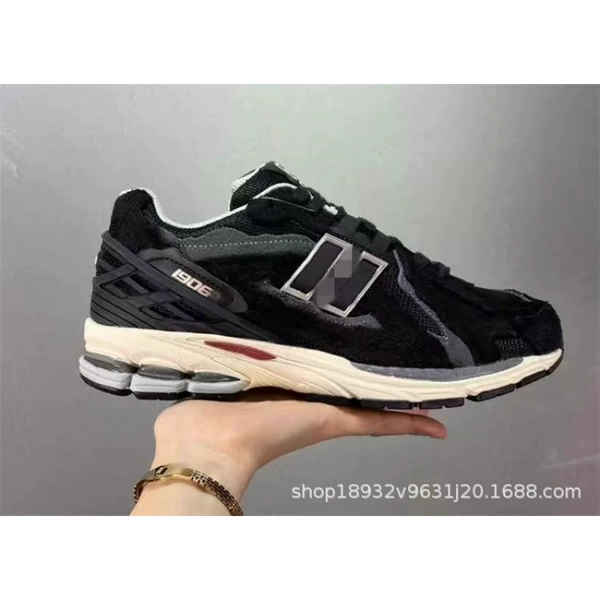 Obsidian 1906 black and gray stitching