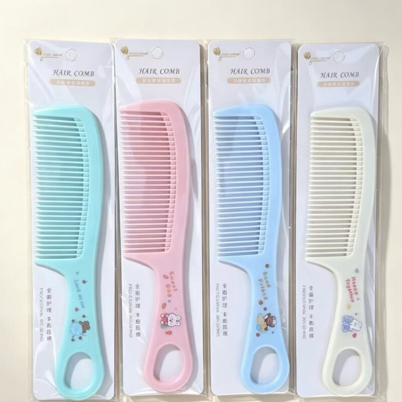 Large cooked glue plastic not easy to break the comb transparent home student cartoon printing portable comb wholesale Large cooked glue plastic not easy to break the comb transparent home student cartoon printing portable comb wholesale