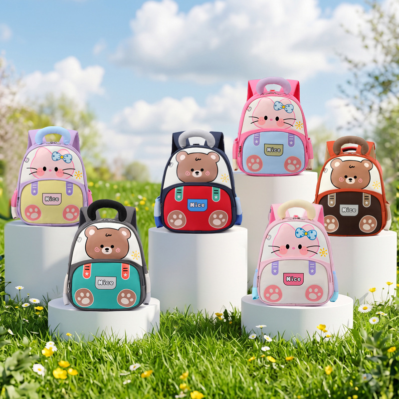 Casual and stylish backpack, lightweight and waterproof, 2026 model, suitable for kindergarten and middle school children, trendy school bag