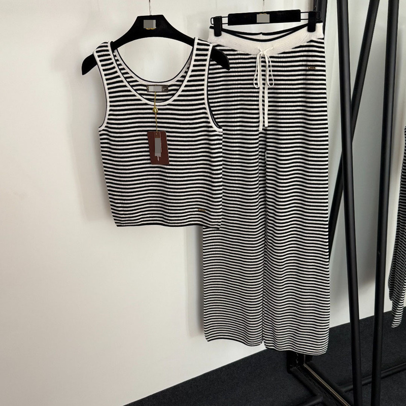 2025 New Knitwear Set with Metal Logo Decoration, Striped Knit Vest + Elastic Waist Knit Wide-Leg Pants