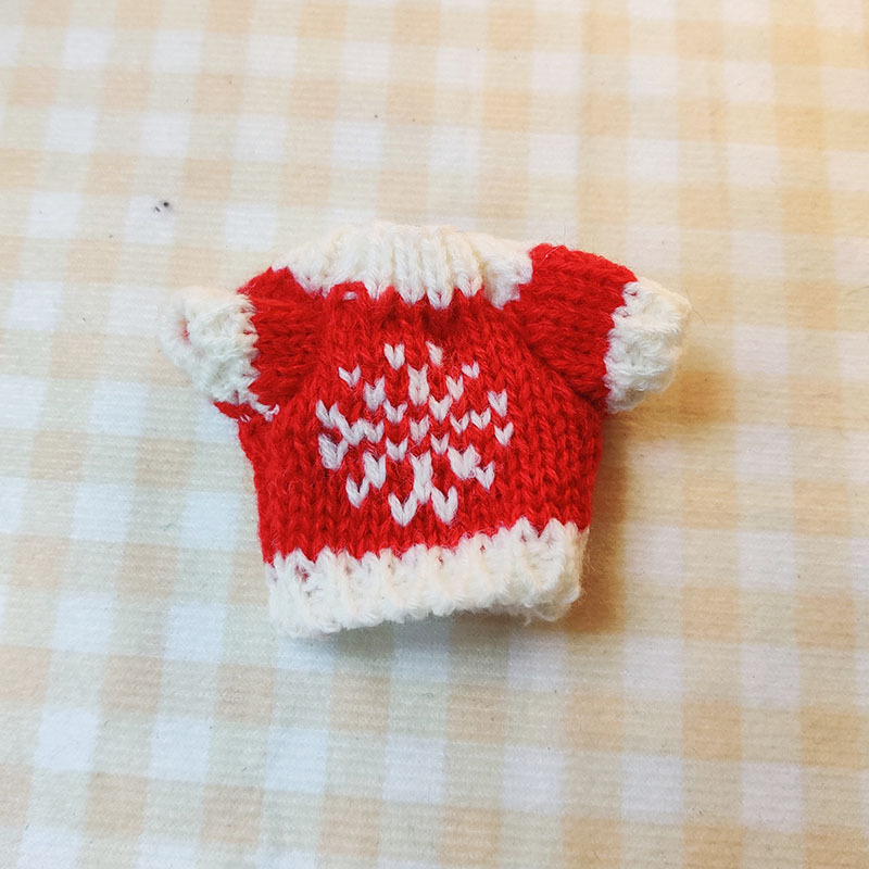 15cm ciego caja pull paño suéter pantalones macaron labubu colgante muñeca suéter Año Nuevo suéter lindo