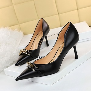 386-1 European and American elegant women's shoes thin heels high heels shallow mouth pointed hollow metal buckle d