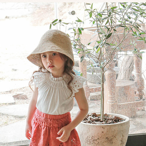 Summer 2025 Strawberry Sandy Korean Children's Clothing Girls' Solid Color Ladylike Lace Sleeve T-shirt Skin-friendly