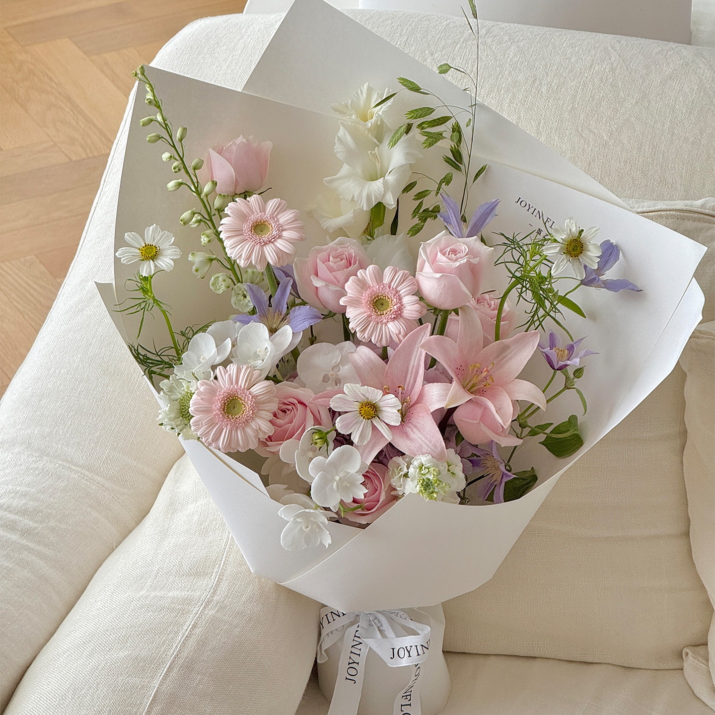 Papel duro engrosado, papel de embalaje blanco puro, papel de embalaje de flores de alta calidad, material de embalaje al por mayor