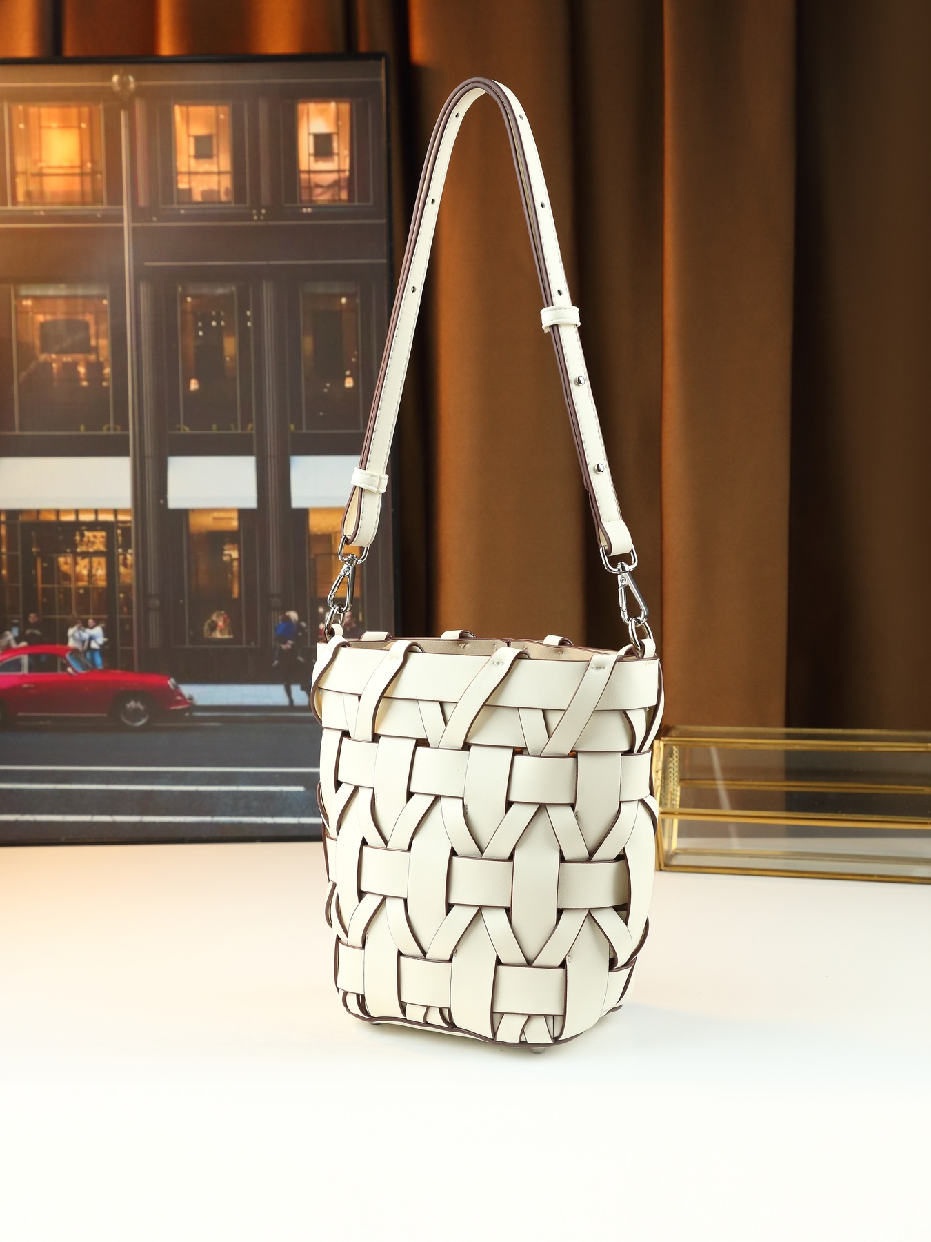 Women's Woven Cylindrical Crossbody Bag Versatile Underarm Handbag_voghion.com