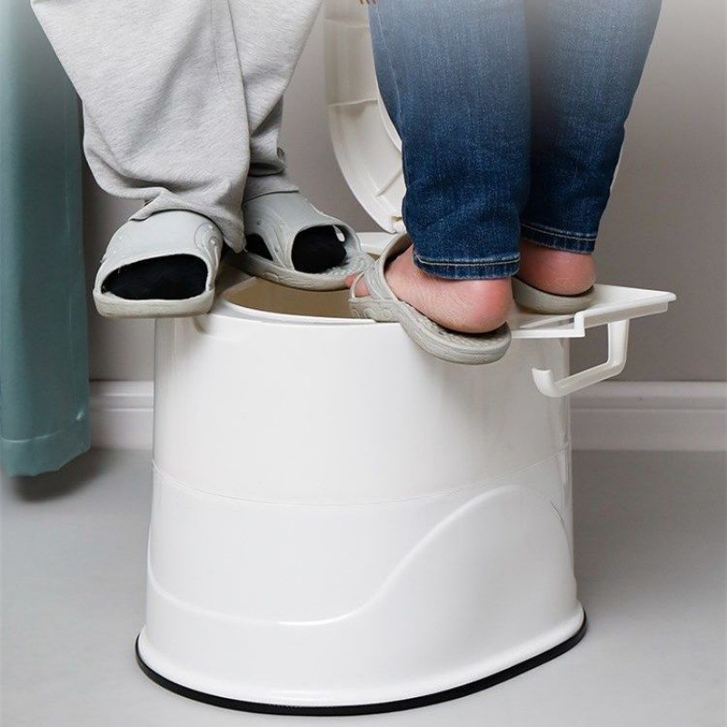 高齢者、妊婦向けの家庭用便利な携帯トイレ、大人用トイレ椅子、屋内用プラスチック製トイレスツール|undefined